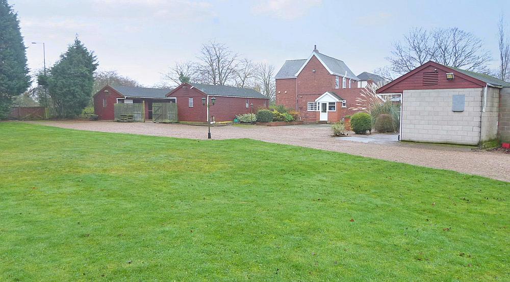 Property for Sale Hatfield DONCASTER Rural Scene