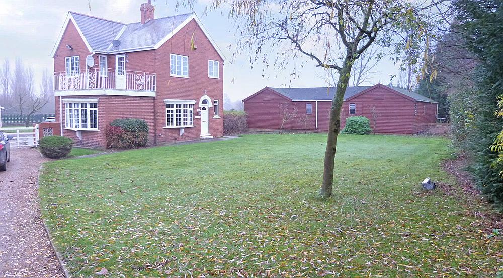Property for Sale Hatfield DONCASTER Rural Scene