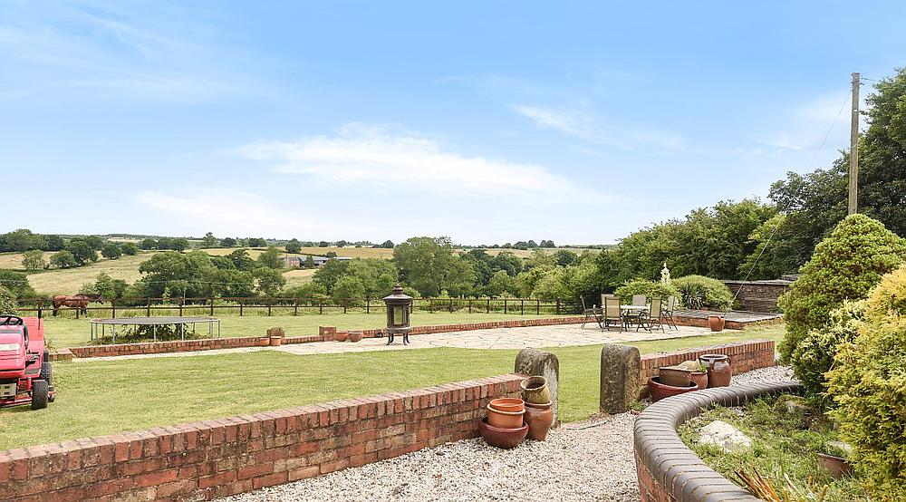 Property for Sale Horsley Woodhouse DERBYSHIRE Rural Scene