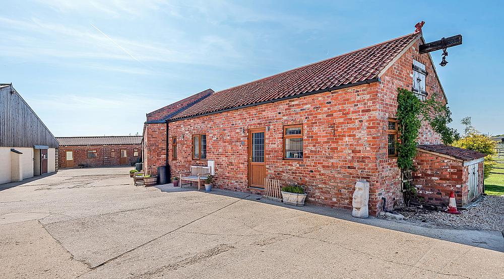 Property for Sale Mumby LINCOLNSHIRE Rural Scene