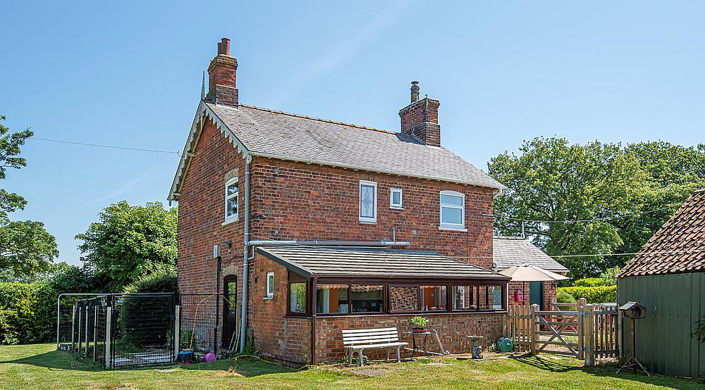 Property for Sale Maltby Le Marsh LINCOLNSHIRE Rural Scene