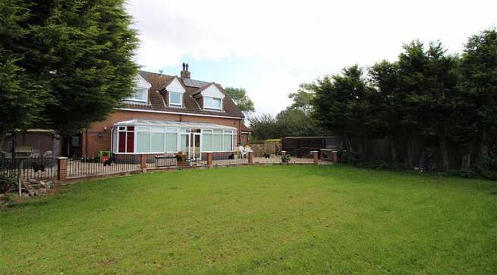 Property for Sale Roos EAST RIDING OF YORKSHIRE Rural Scene