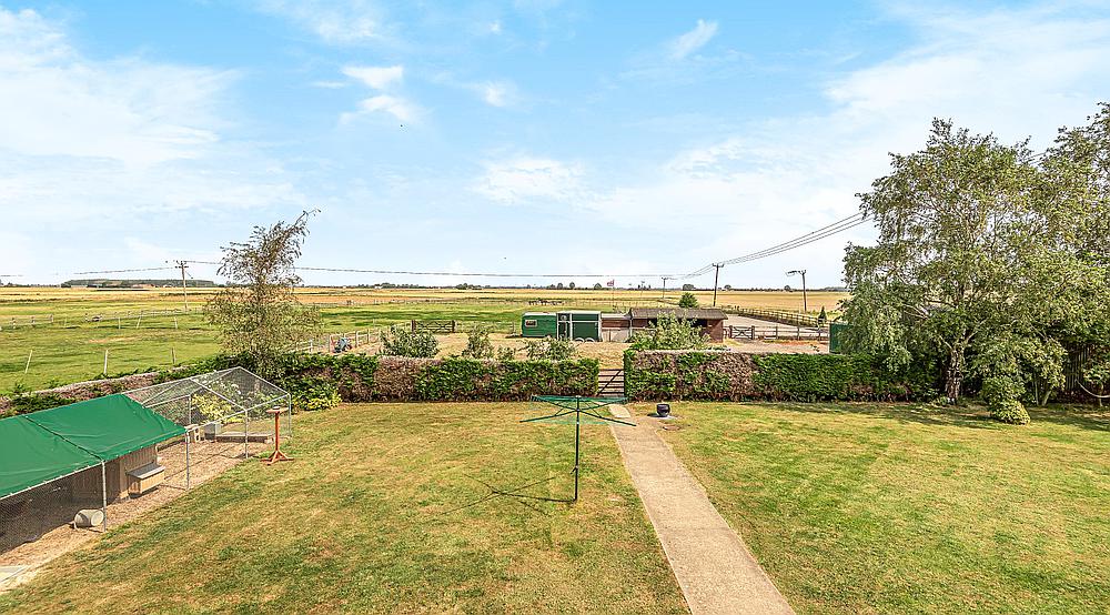 Property for Sale Sleaford LINCOLNSHIRE Rural Scene