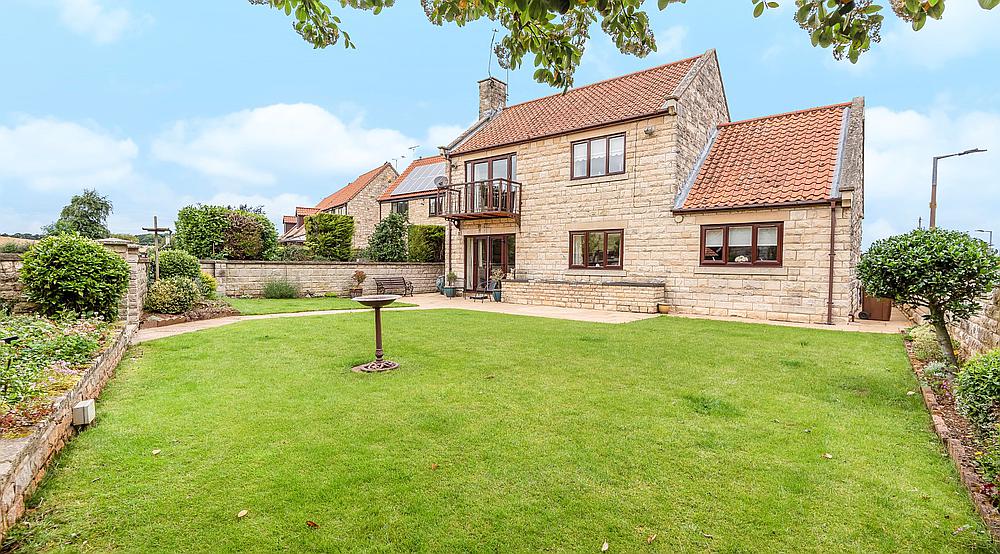 Property for Sale Worksop SOUTH YORKSHIRE Rural Scene