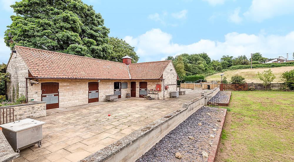 Property for Sale Worksop SOUTH YORKSHIRE Rural Scene