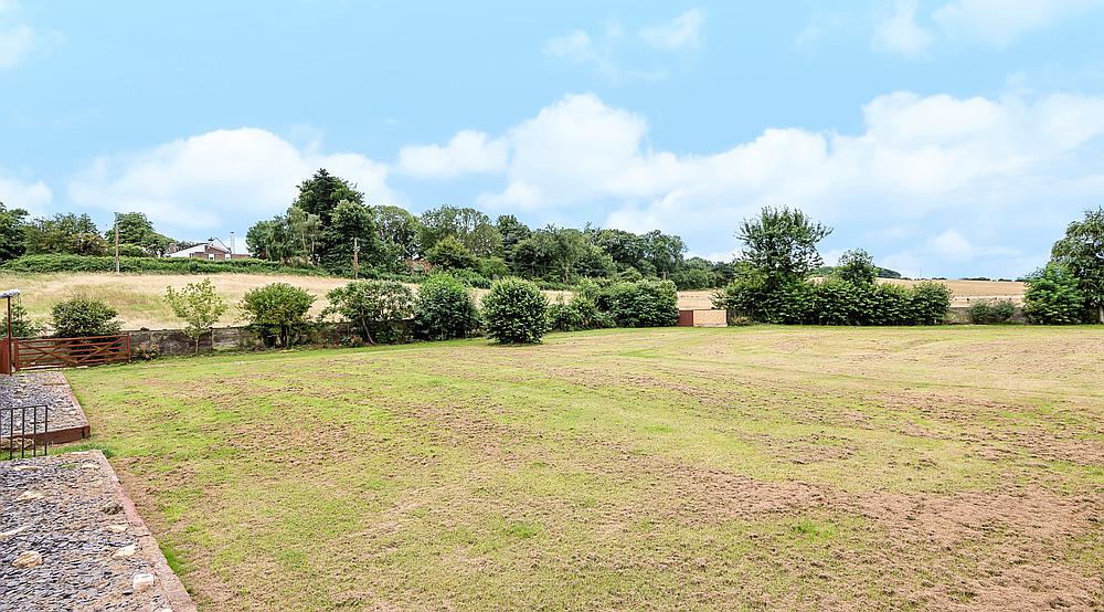 Property for Sale Worksop SOUTH YORKSHIRE Rural Scene