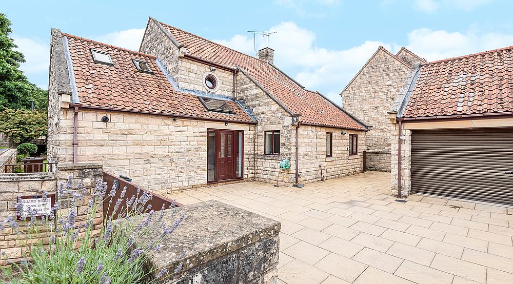 Property for Sale Worksop SOUTH YORKSHIRE Rural Scene