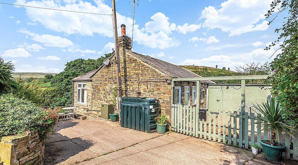 Property for Sale Ogden WEST YORKSHIRE Rural Scene