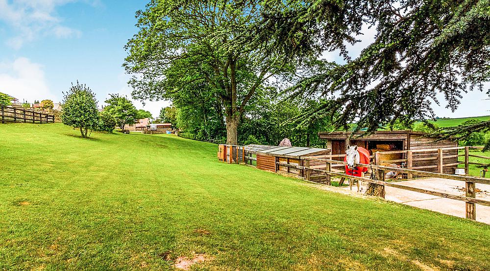 Property for Sale Rotherham SOUTH YORKSHIRE Rural Scene