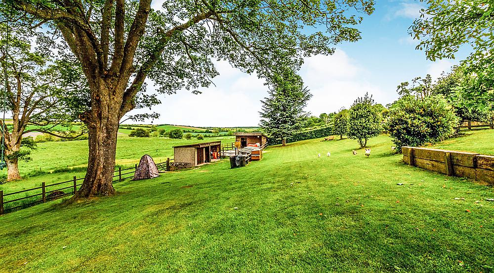 Property for Sale Rotherham SOUTH YORKSHIRE Rural Scene