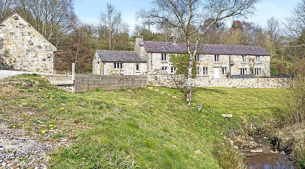 Property for Sale Bwlchgwyn FLINTSHIRE Rural Scene