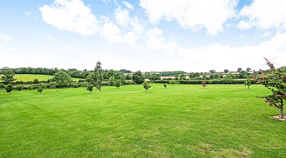 Property for Sale Retford NOTTINGHAMSHIRE Rural Scene