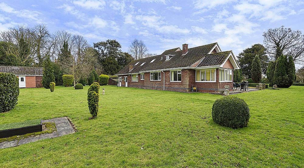 Property for Sale Friskney LINCOLNSHIRE Rural Scene