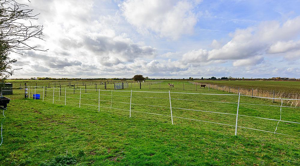 Property for Sale Sutton On Sea LINCOLNSHIRE Rural Scene