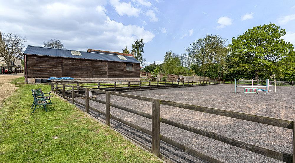 Property for Sale Grantham LINCOLNSHIRE Rural Scene