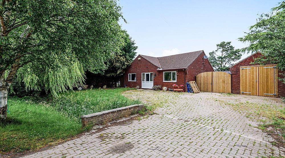 Property for Sale Gayton Le Marsh LINCOLNSHIRE Rural Scene