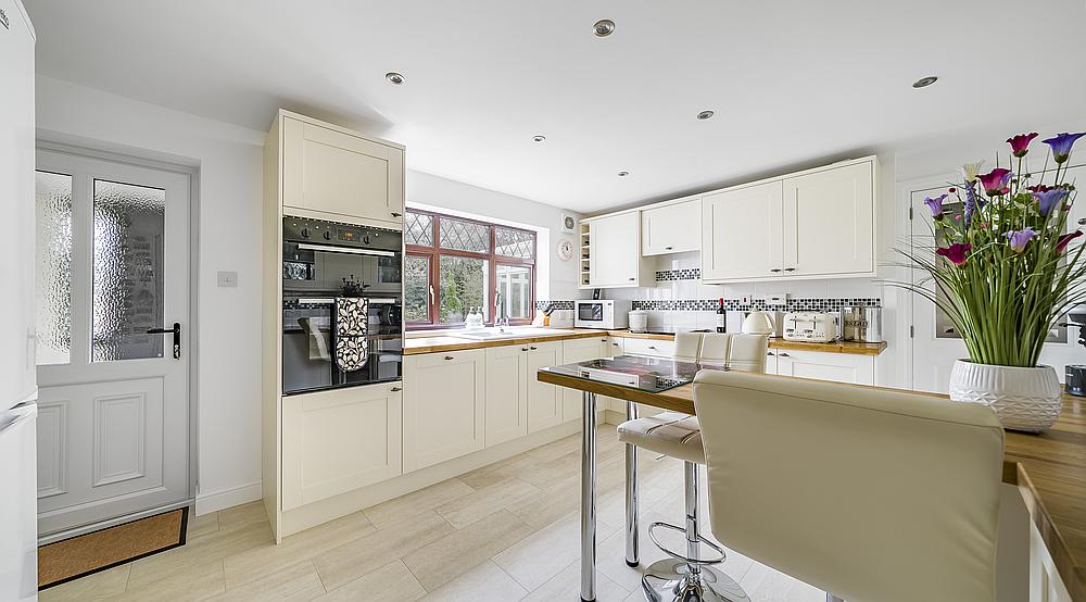 Property for Sale North Muskham NOTTINGHAMSHIRE Rural Scene