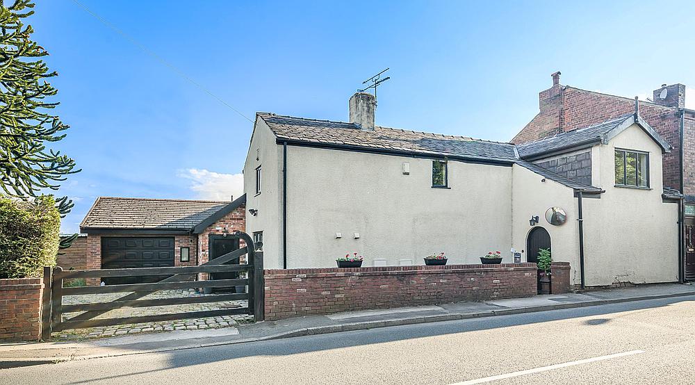 Property for Sale Westhoughton LANCASHIRE Rural Scene