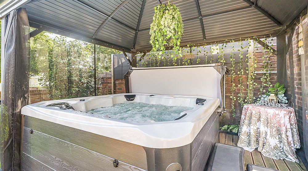 Property for Sale Westhoughton LANCASHIRE Rural Scene