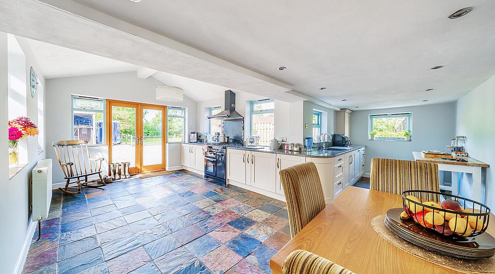 Property for Sale Waddingham LINCOLNSHIRE Rural Scene