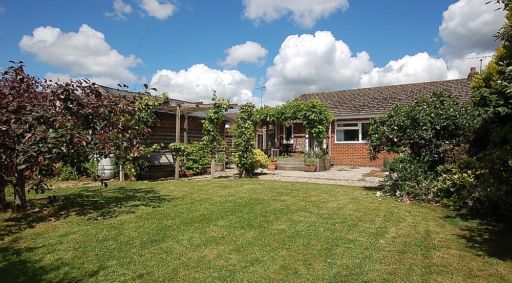 Property for Sale Burbage WILTSHIRE Rural Scene