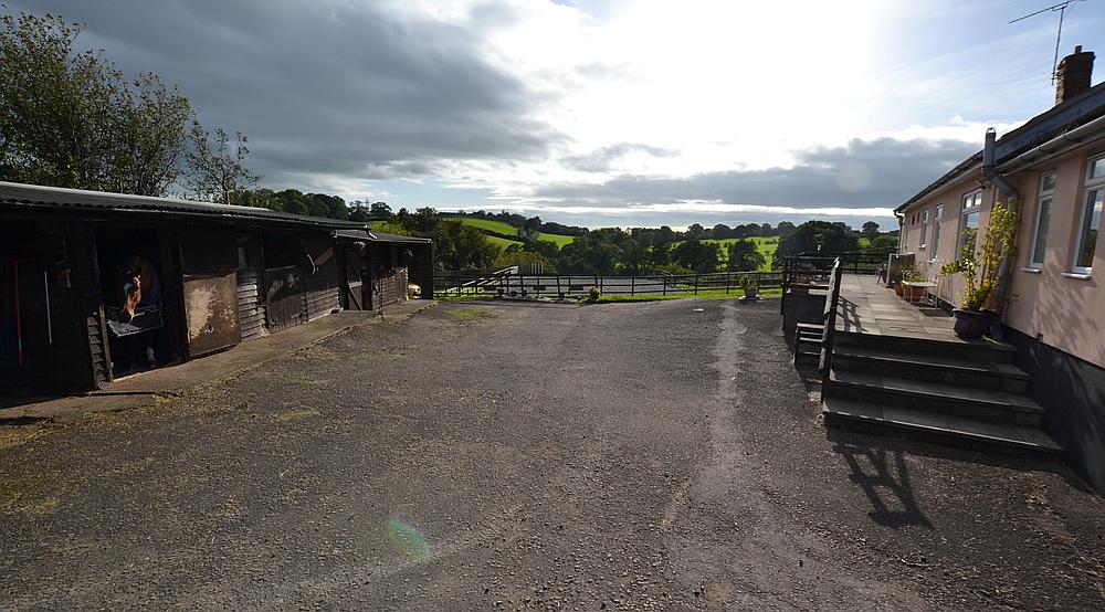 Property for Sale Lydney GLOUCESTERSHIRE Rural Scene