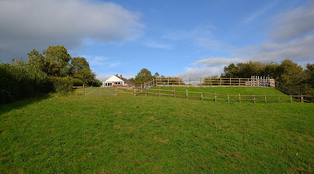 Property for Sale Lydney GLOUCESTERSHIRE Rural Scene