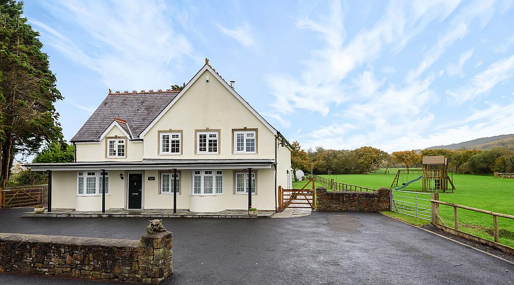 Property for Sale Burry Port CARMARTHENSHIRE Rural Scene