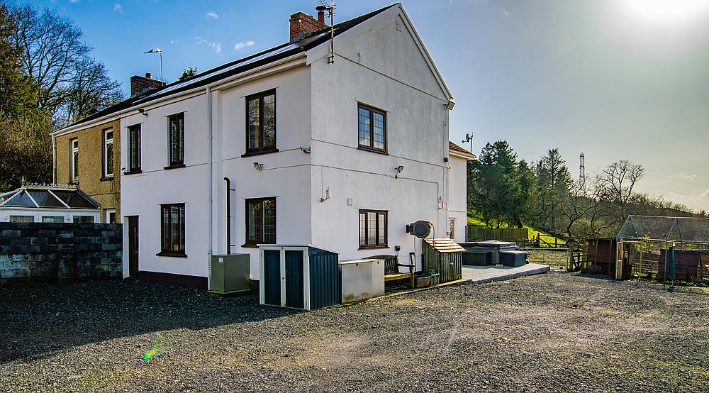 Property for Sale Trimsaran CARMARTHENSHIRE Rural Scene