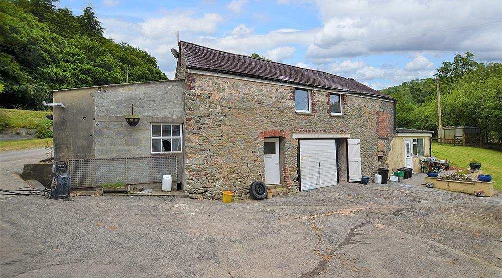 Property for Sale Llansteffan CARMARTHENSHIRE Rural Scene