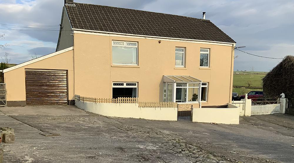 Property for Sale Croesyceiliog CARMARTHENSHIRE Rural Scene