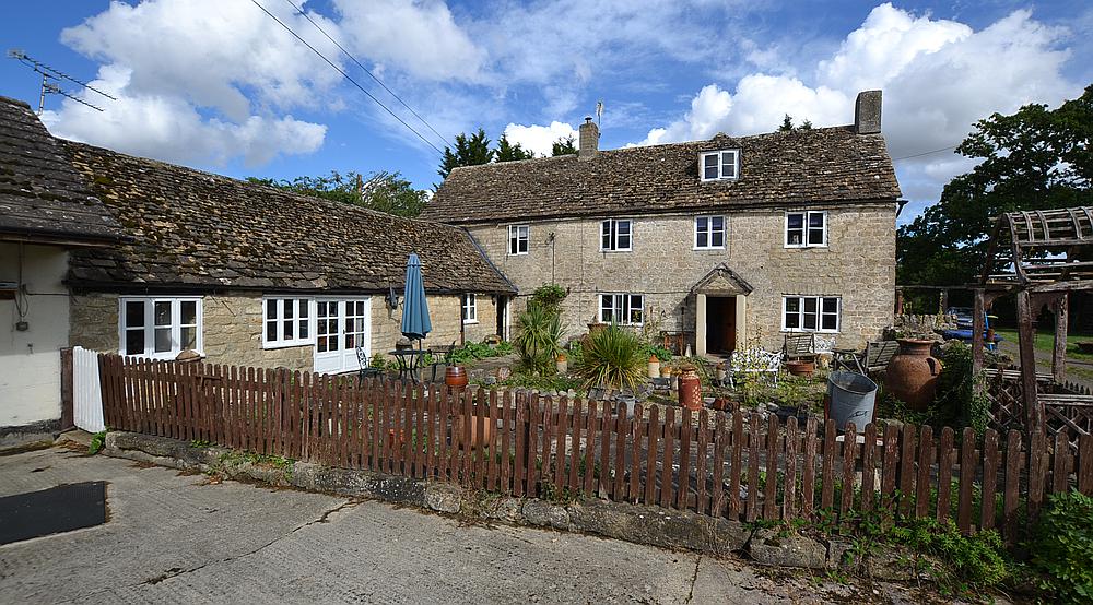 Property for Sale Purton Stoke WILTSHIRE Rural Scene