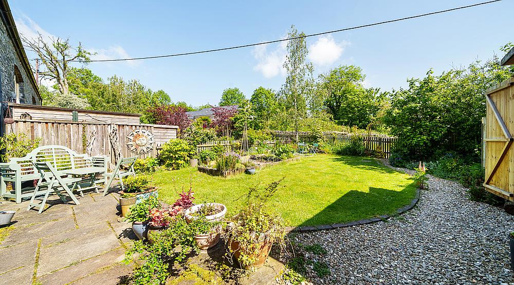 Property for Sale Llangadog CARMARTHENSHIRE Rural Scene