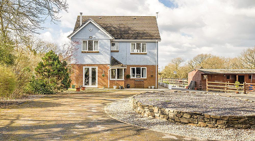 Property for Sale Tumble CARMARTHENSHIRE Rural Scene