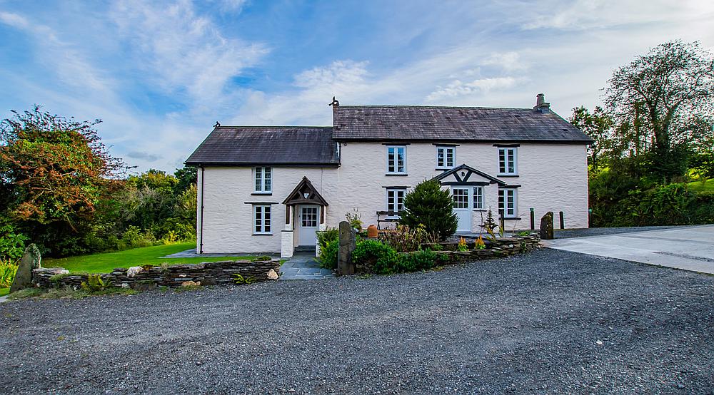 Property for Sale Cwmbach CARMARTHENSHIRE Rural Scene