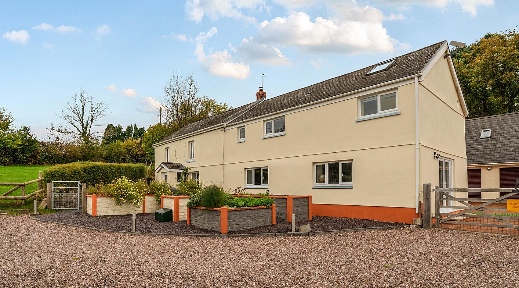 Garnant CARMARTHENSHIRE