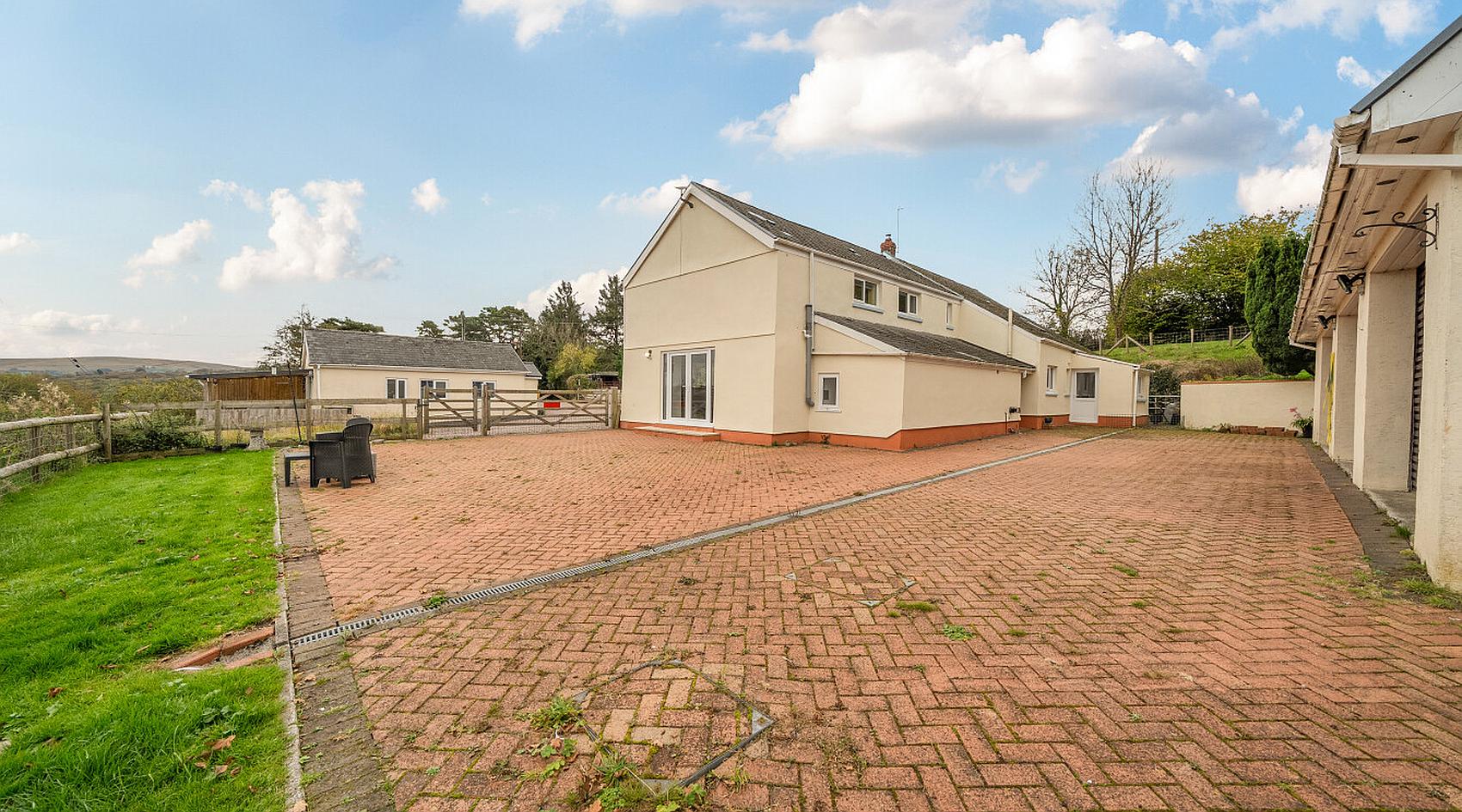 Garnant CARMARTHENSHIRE