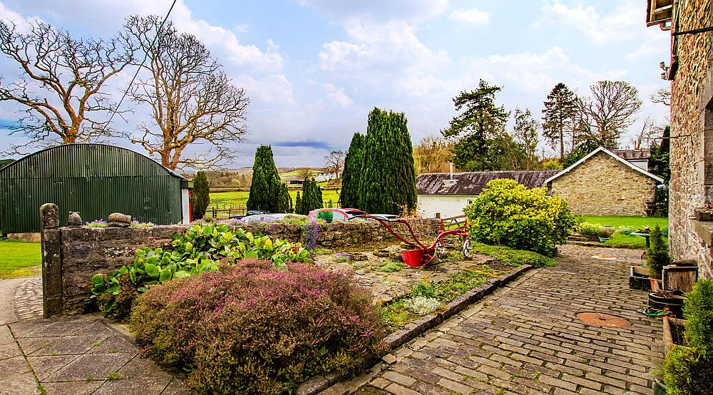 Property for Sale Golden Grove CARMARTHENSHIRE Rural Scene