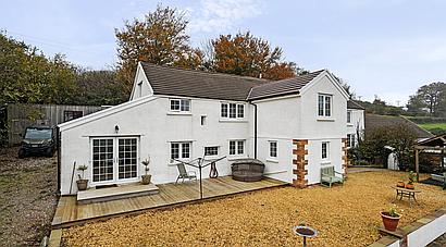 Pontyclun RHONDDA CYNON TAF