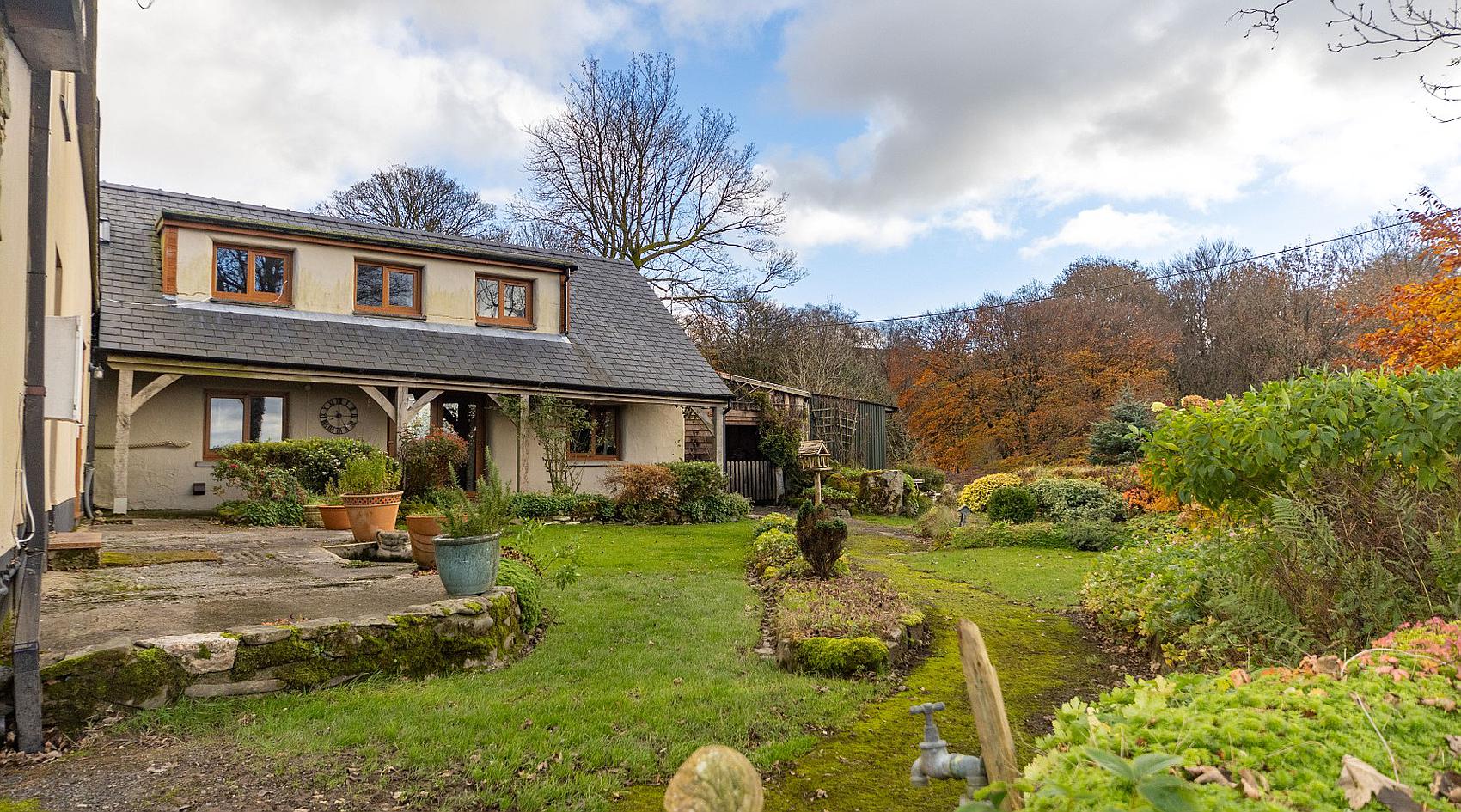 Cwmann CARMARTHENSHIRE