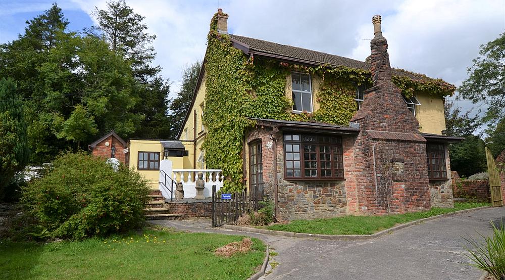 Property for Sale Whitland CARMARTHENSHIRE Rural Scene