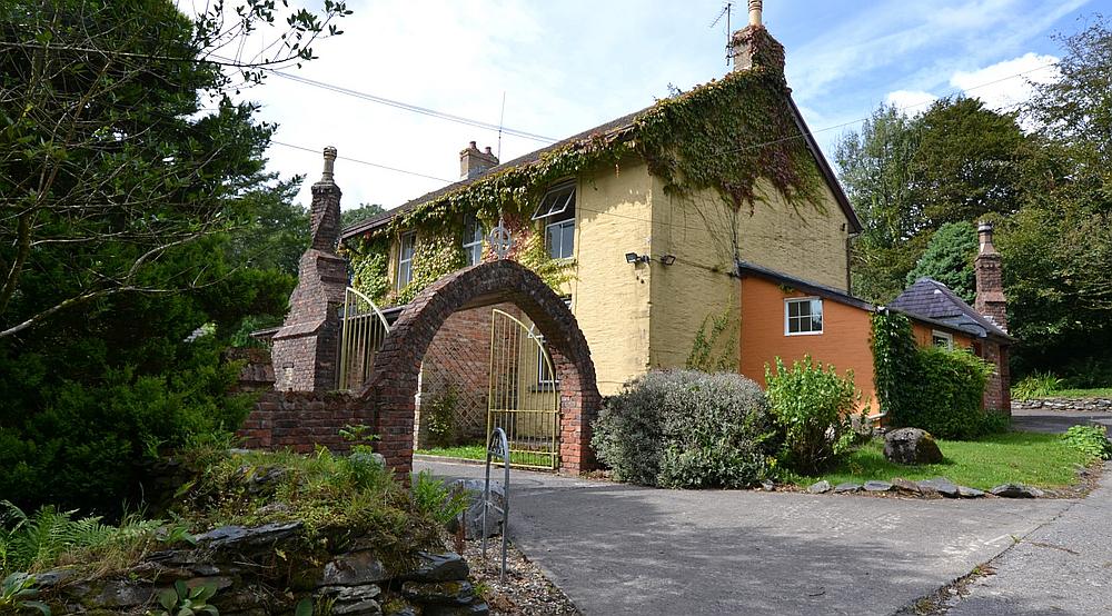 Property for Sale Whitland CARMARTHENSHIRE Rural Scene