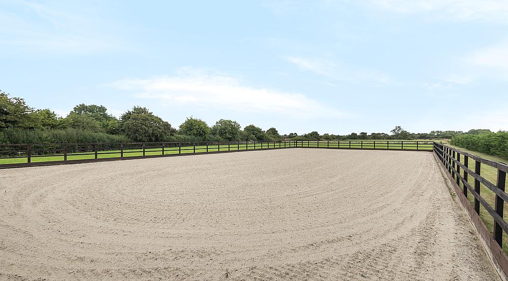 Property for Sale Dauntsey WILTSHIRE Rural Scene