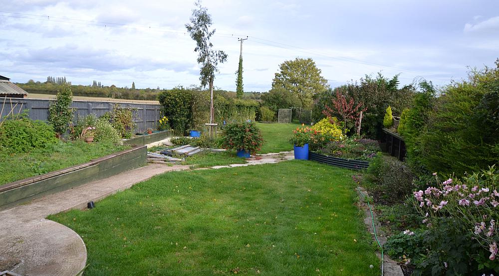 Property for Sale Cleeve Prior WORCESTERSHIRE Rural Scene