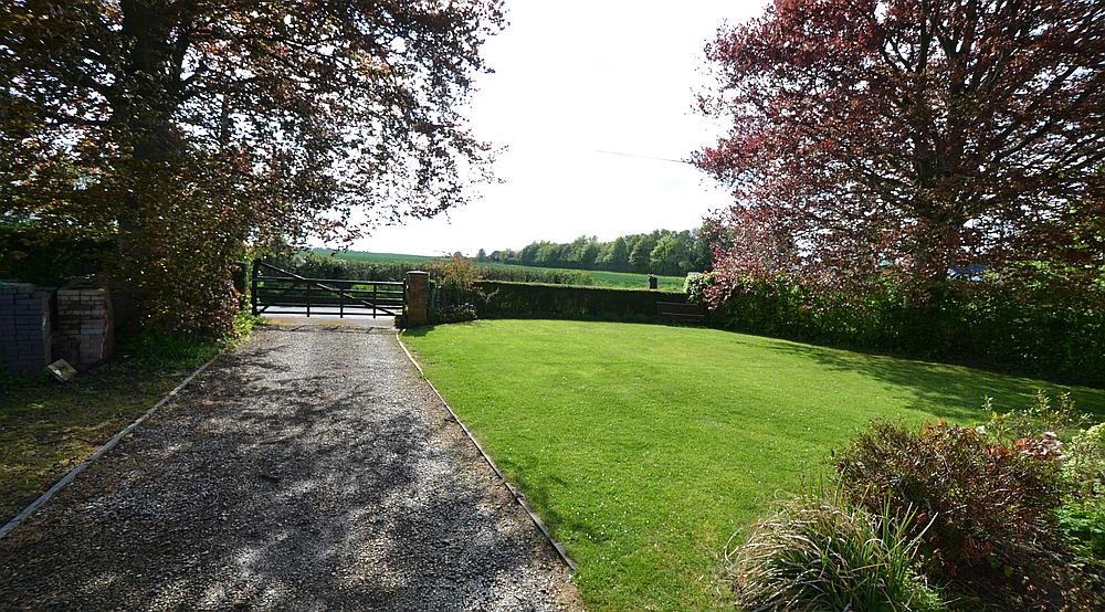 Property for Sale Nr Devizes WILTSHIRE Rural Scene