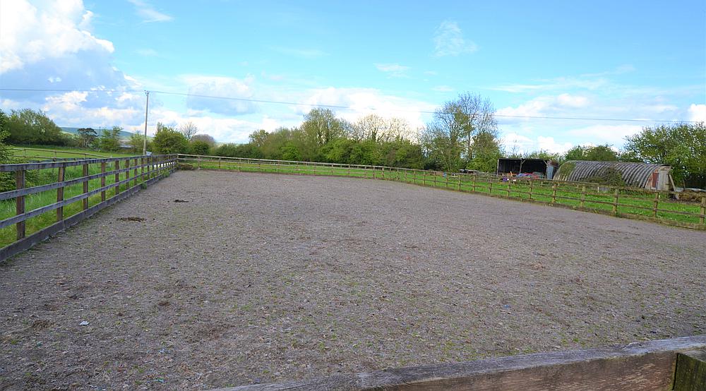 Property for Sale Nr Devizes WILTSHIRE Rural Scene