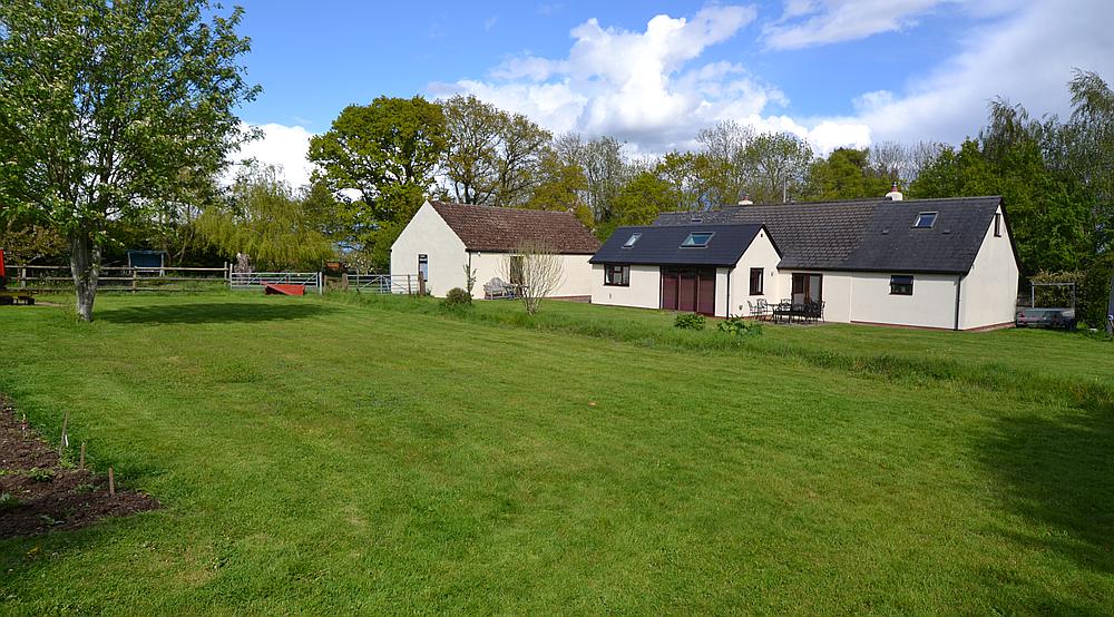 Property for Sale Newnham on Severn GLOUCESTERSHIRE Rural Scene