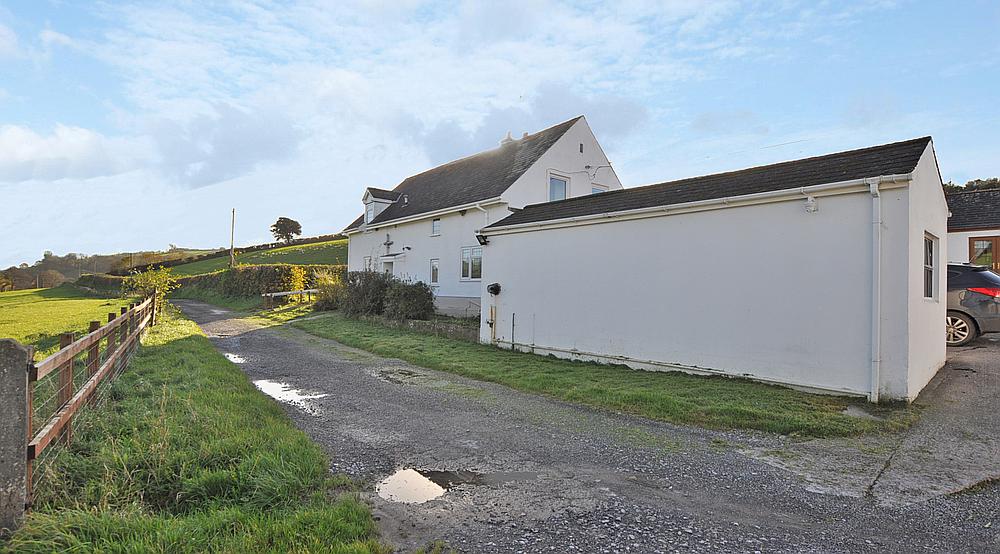 Property for Sale Laugharne CARMARTHENSHIRE Rural Scene